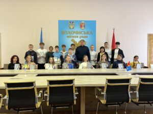 Детальніше про статтю Відзначення юних стипендіатів у Волочиській громаді