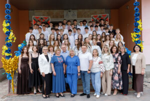 Детальніше про статтю Дев’ять років як одна мить: незабутній випускний вечір «Покоління 2026»